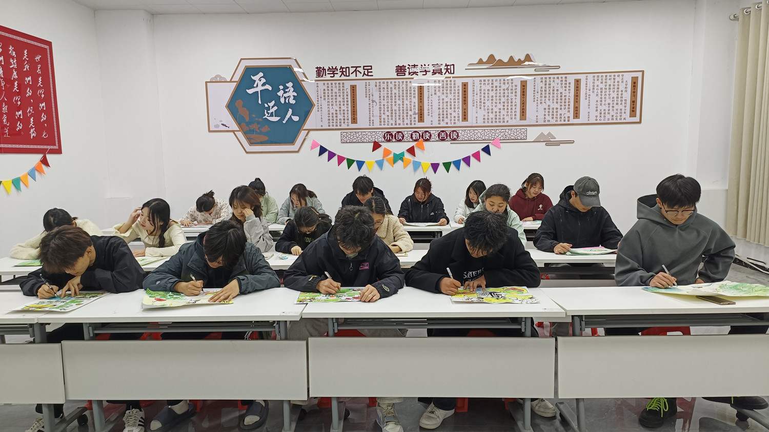 缅怀先烈寄哀思，传承文化润心田——博学书院开展“缅怀先烈,传承清明文化”主题教育活动